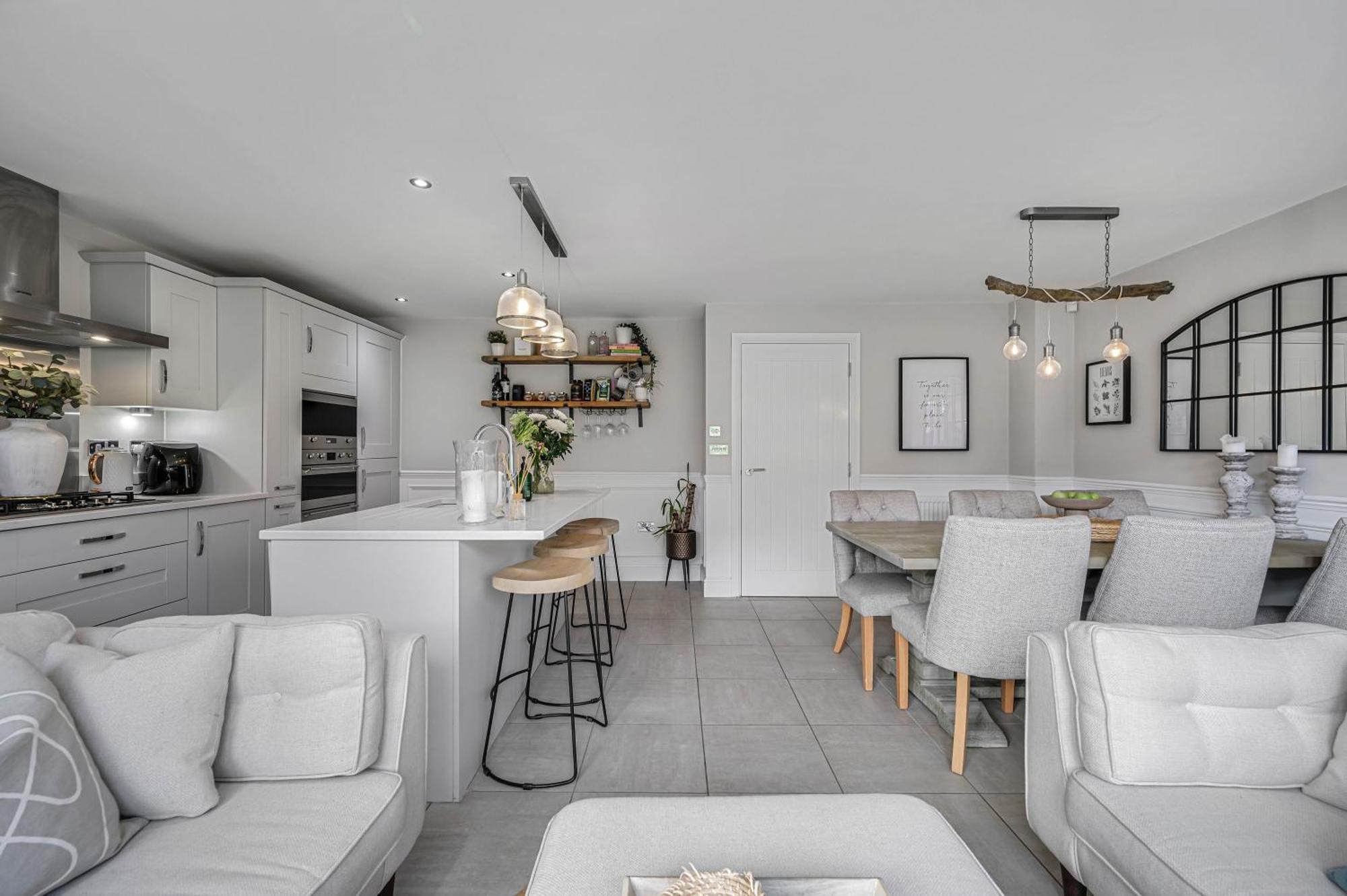 Luxury New With Gym & Hot Tub Near Sefton Park & Centre Holiday home *